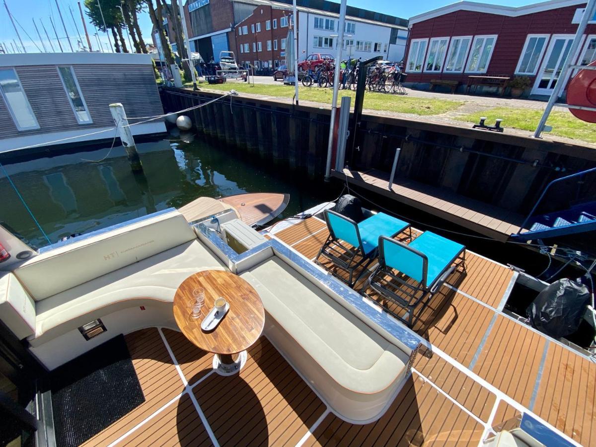 Hotel Hausboot Mit Traumlage In Luebeck-Travemuende Esterno foto