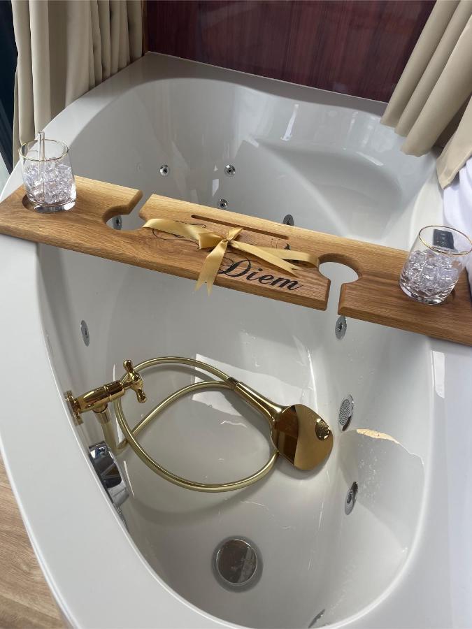 Hotel Hausboot Mit Traumlage In Luebeck-Travemuende Esterno foto