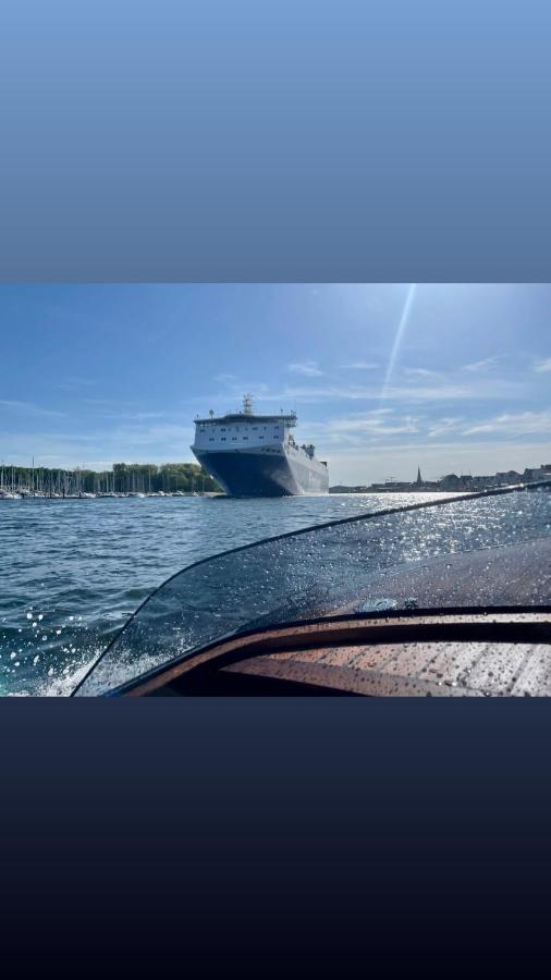 Hotel Hausboot Mit Traumlage In Luebeck-Travemuende Esterno foto
