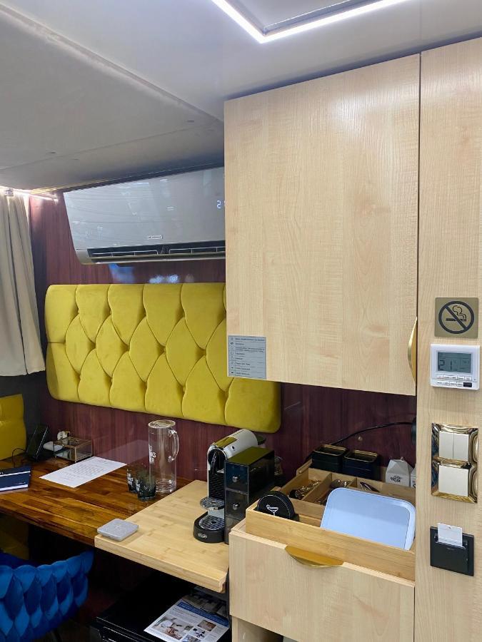 Hotel Hausboot Mit Traumlage In Luebeck-Travemuende Esterno foto